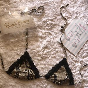 Black Magic woman bikini 👙 top beach bunny